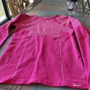 Nike long sleeve sports top